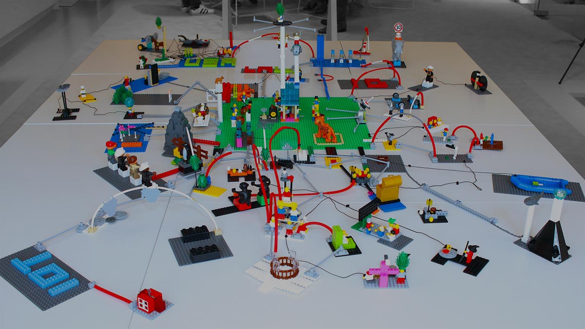 Advanced LEGO Serious Play facilitator training course.